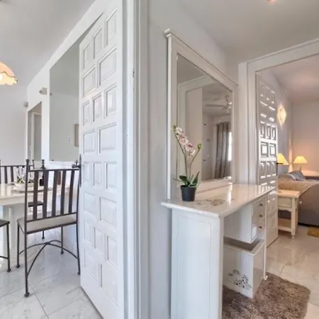 Pueblo Cortes Del Golf Apartmán